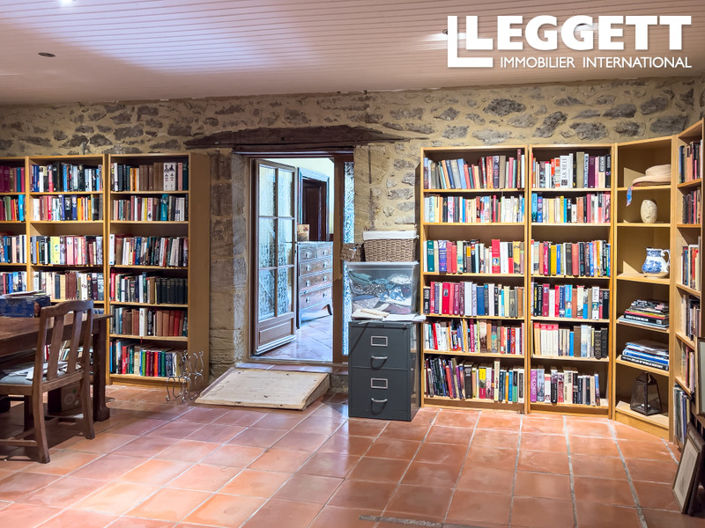 Image No.7-4 Bed House for sale