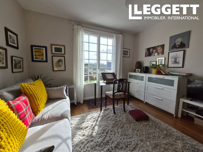 Image No.10-3 Bed House for sale