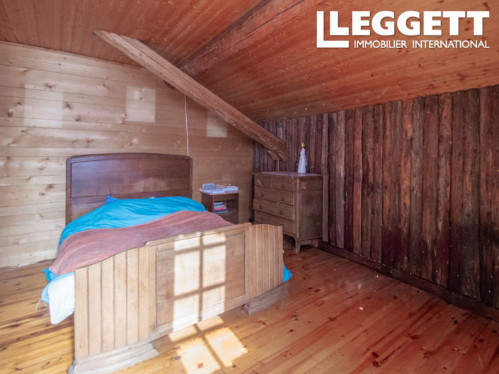 Image No.10-4 Bed House for sale