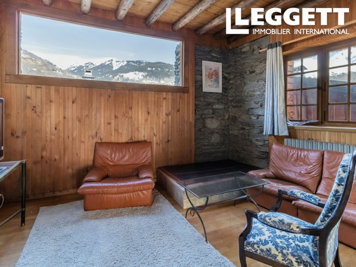 Image No.2-4 Bed House for sale