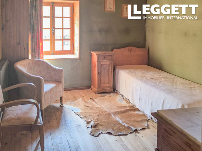 Image No.7-4 Bed House for sale