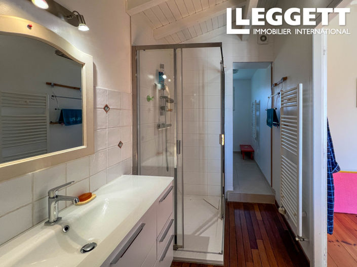 Image No.9-4 Bed House for sale