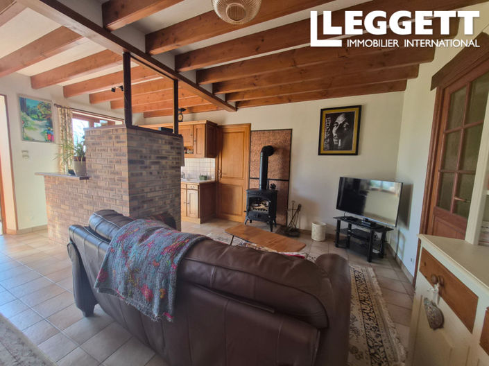 Image No.6-2 Bed House for sale