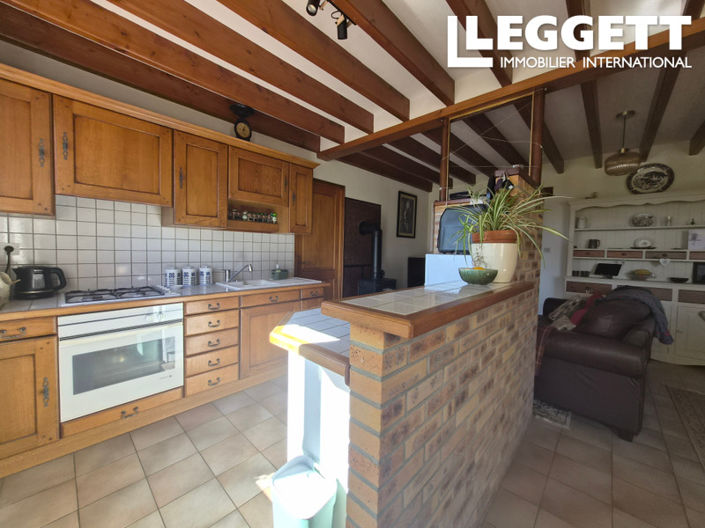 Image No.8-2 Bed House for sale