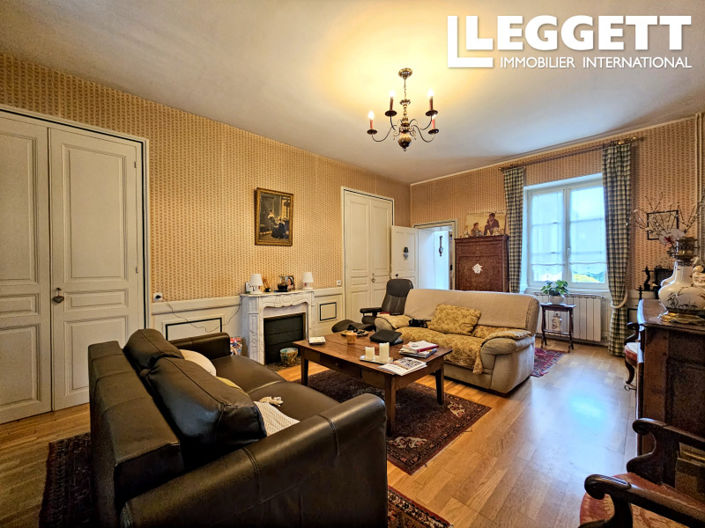 Image No.2-4 Bed House for sale