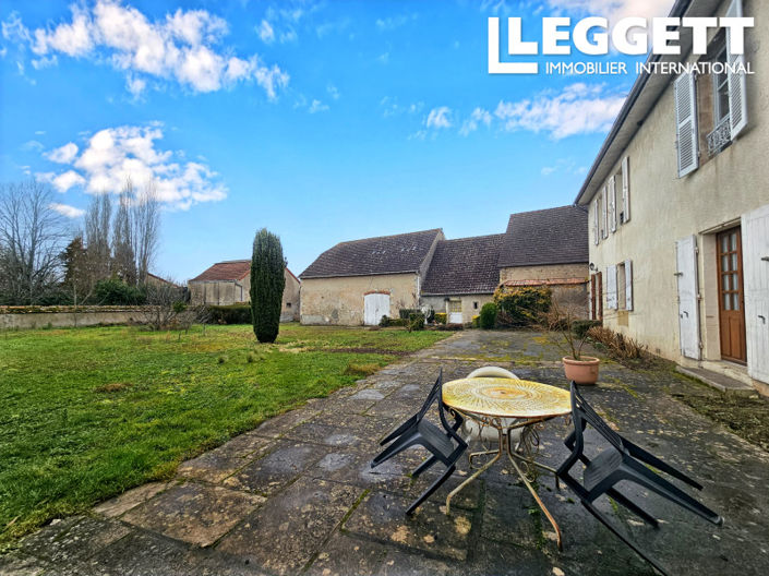 Image No.8-4 Bed House for sale