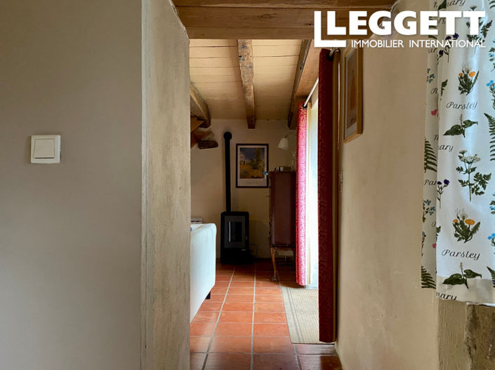 Image No.7-2 Bed House for sale