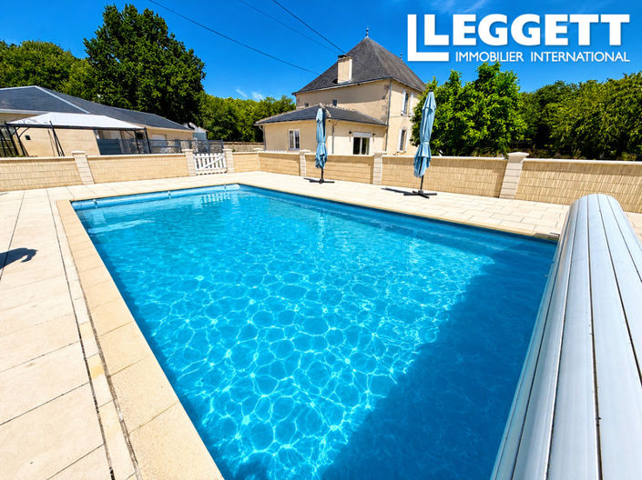 Image No.2-4 Bed House for sale