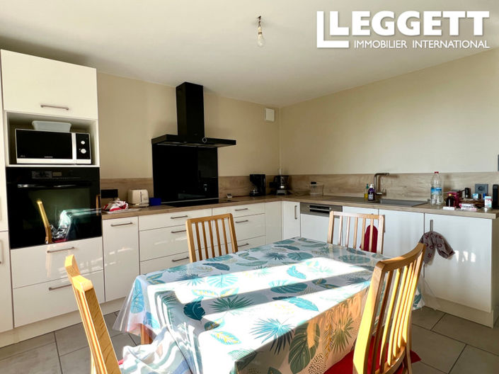 Image No.7-3 Bed House for sale