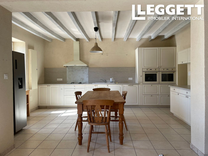 Image No.7-10 Bed House for sale