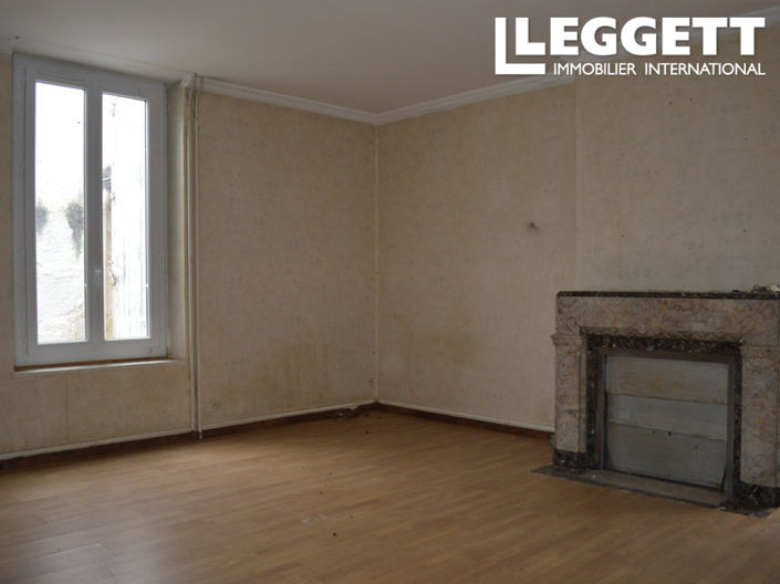 Image No.8-5 Bed House for sale