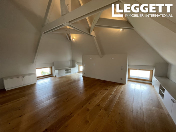 Image No.8-4 Bed House for sale