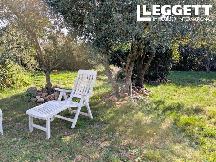 Image No.8-5 Bed House for sale