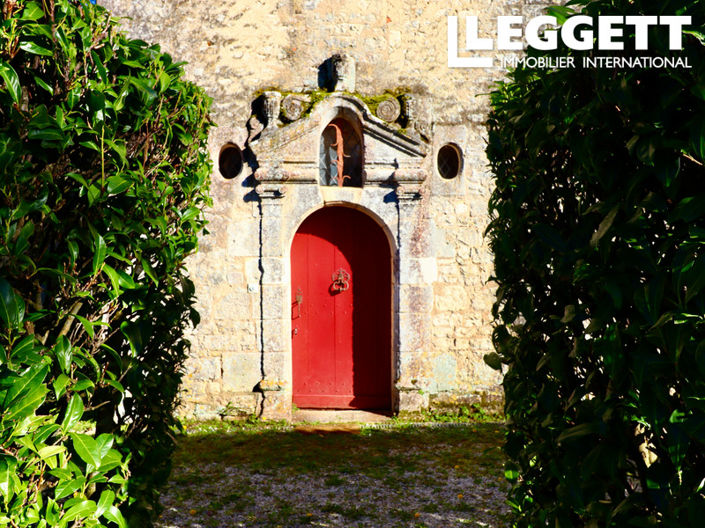 Image No.2-3 Bed Chateaux for sale