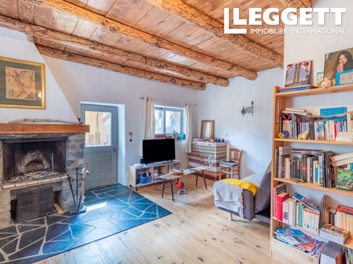 Image No.2-4 Bed House for sale