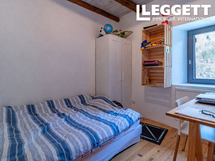 Image No.8-4 Bed House for sale