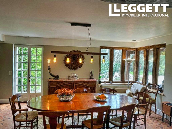 Image No.6-5 Bed House for sale