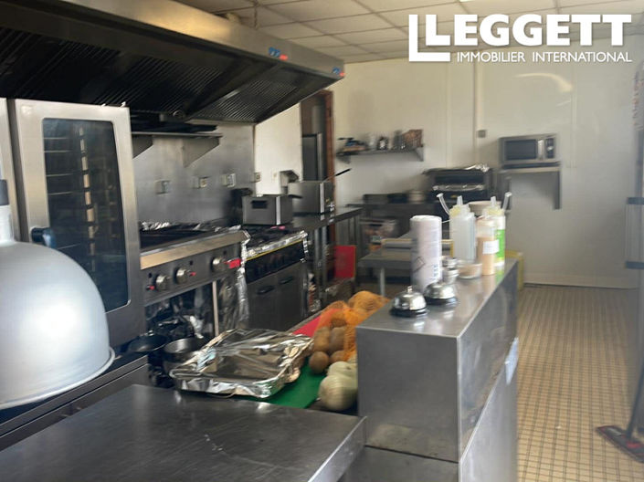 Image No.9-6 Bed Commercial for sale