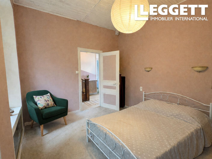 Image No.10-4 Bed House for sale