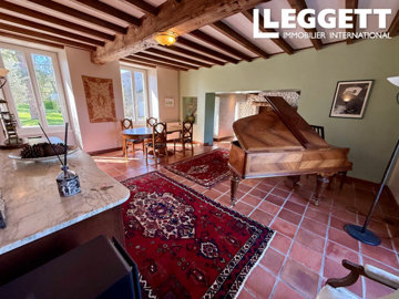 ahr0chm6ly9jzg4uagvzdglhlmltbw8vaw1hz2uvvevom