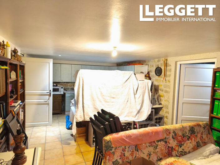 Image No.10-4 Bed House for sale