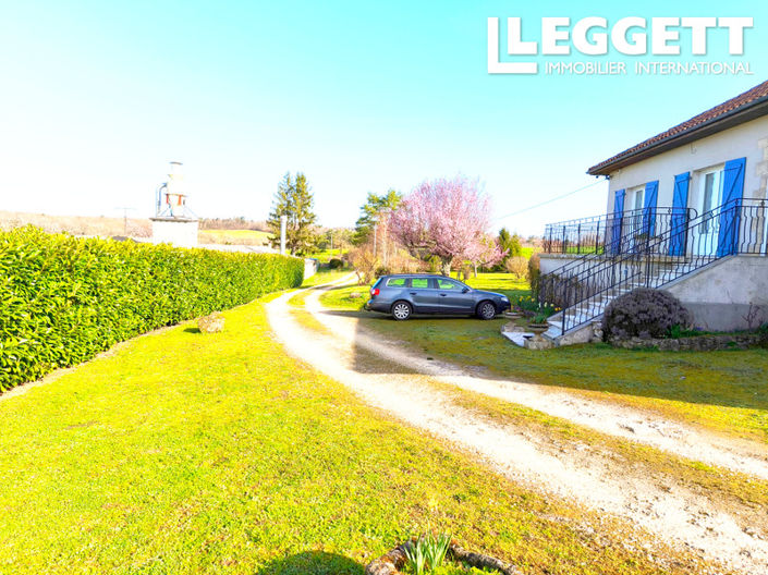 Image No.2-4 Bed House for sale