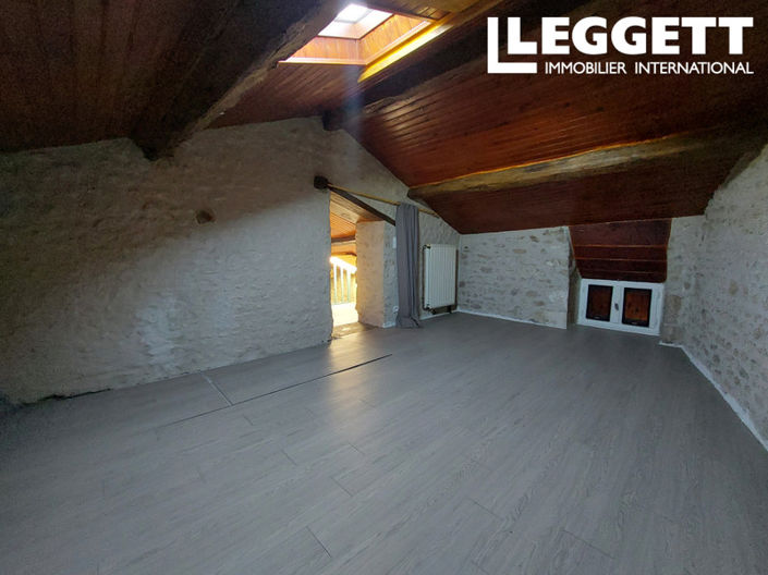 Image No.7-2 Bed House for sale