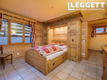 ahr0chm6ly9jzg4uagvzdglhlmltbw8vaw1hz2uvvevom