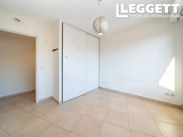 Image No.10-3 Bed Apartment for sale