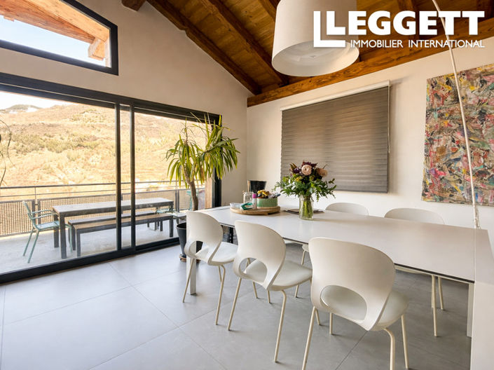 Image No.5-6 Bed House for sale