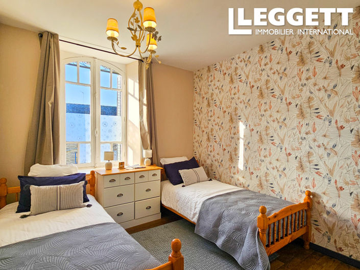 Image No.7-Commercial de 6 chambres à vendre à Sainte-Brigitte