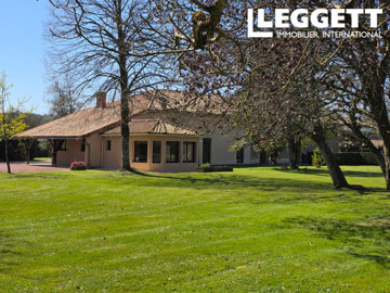 1 - Montalembert, House