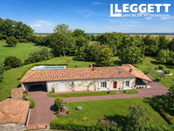 1 - Montalembert, Maison