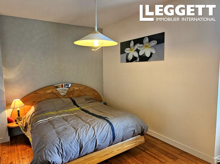 Image No.7-4 Bed House for sale