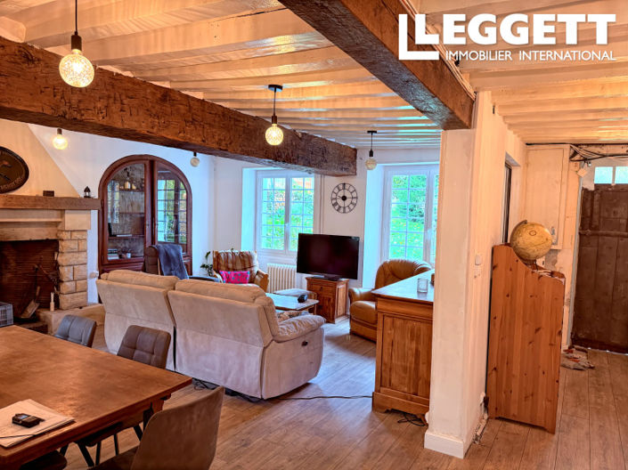 Image No.2-6 Bed House for sale