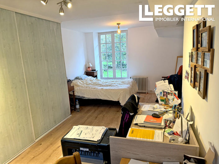 Image No.7-6 Bed House for sale