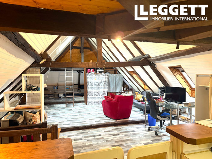 Image No.9-6 Bed House for sale