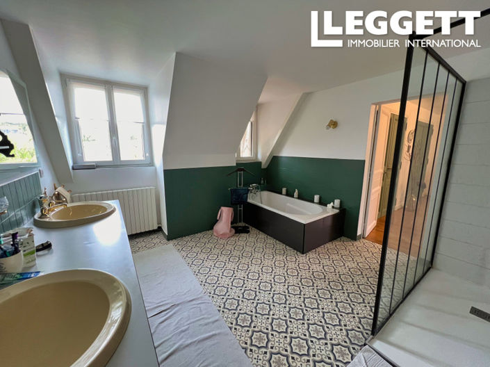 Image No.10-4 Bed House for sale