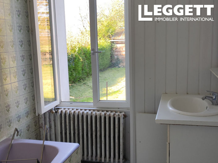 Image No.10-3 Bed House for sale