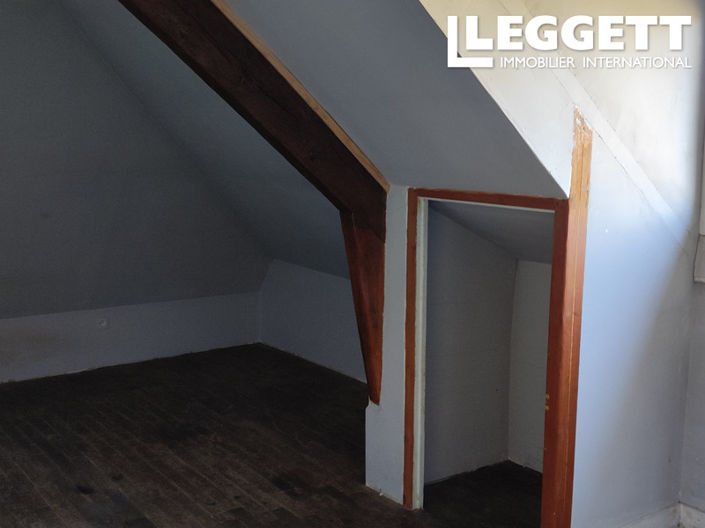 Image No.9-3 Bed House for sale