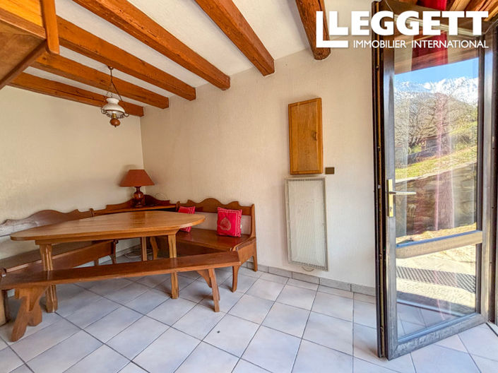 Image No.2-7 Bed House for sale