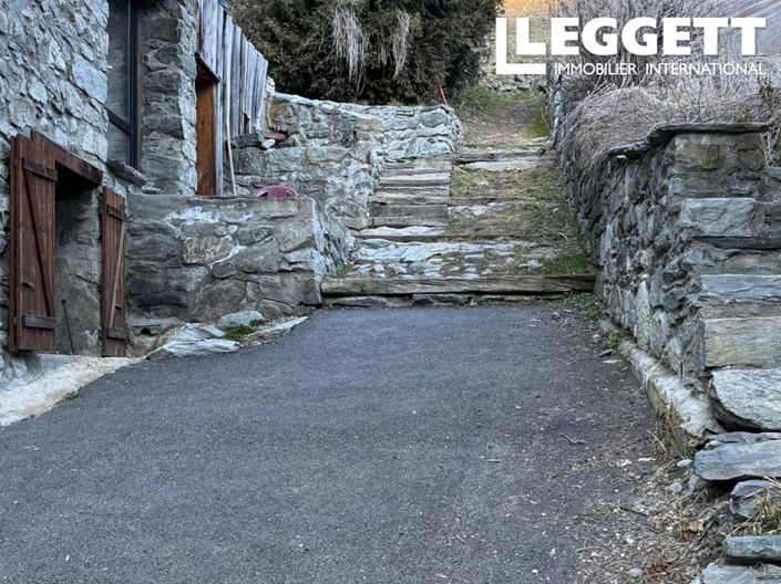 Image No.4-7 Bed House for sale