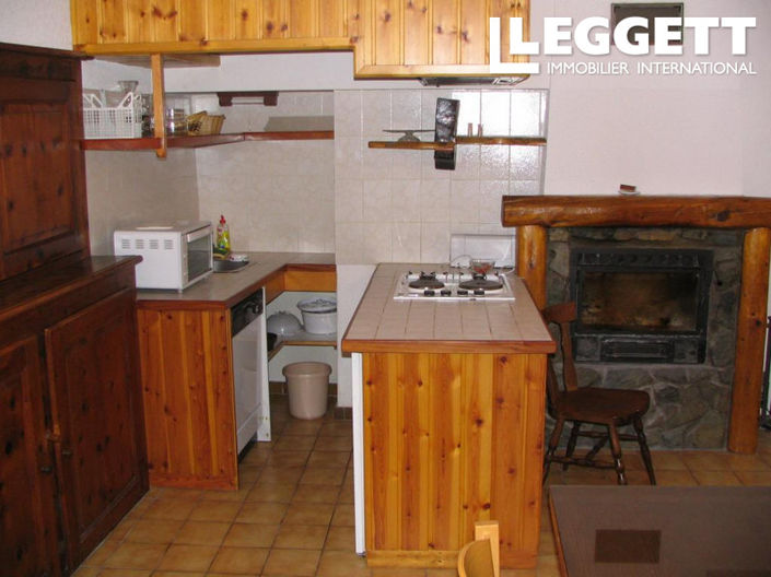 Image No.7-7 Bed House for sale