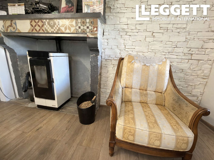 Image No.2-2 Bed House for sale