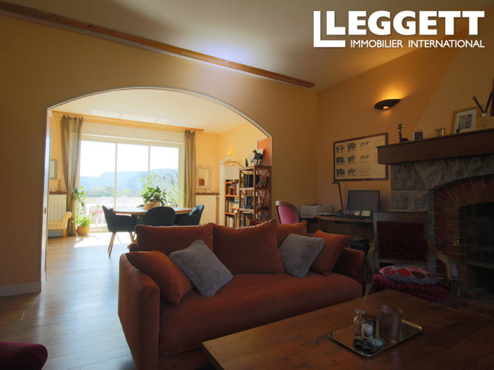 Image No.5-7 Bed House for sale