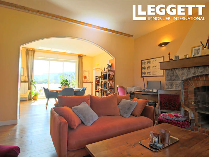 Image No.5-7 Bed House for sale