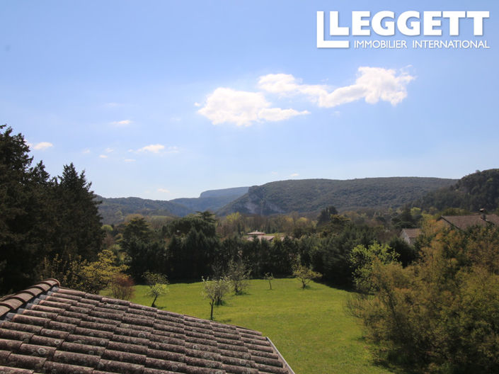 Image No.7-7 Bed House for sale