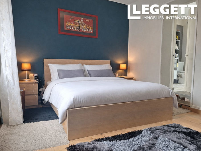 Image No.10-6 Bed House for sale