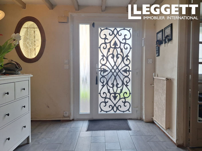 Image No.2-6 Bed House for sale