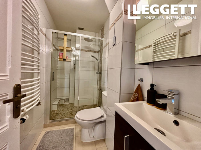 Image No.10-3 Bed Apartment for sale